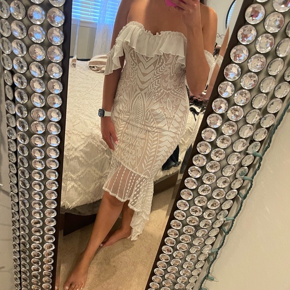 Selfie Leslie White Dress